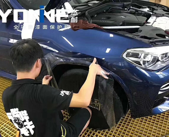 寶馬X1施工悠耐專車專用隱形車衣案例